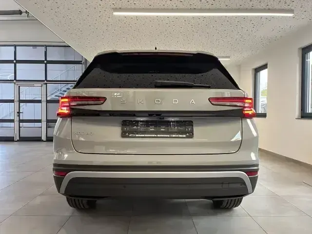 Neu Skoda Kodiaq Selection 150 PS (110 kW) 2026 Magic black SUV