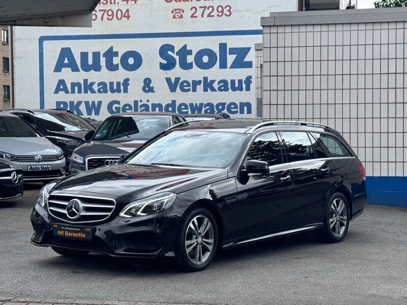 Gebraucht Mercedes E220 AMG line 170 PS (125 kW) 2016 Schwarz Limousine