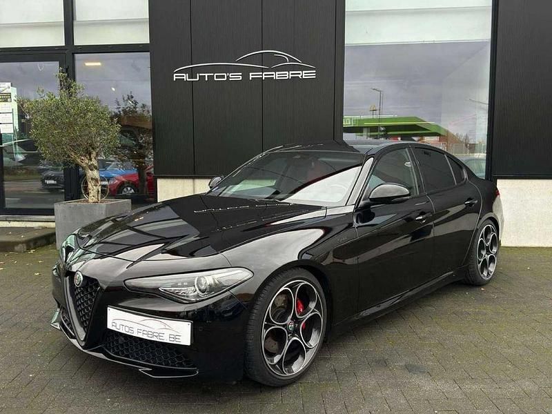 Gebraucht 2021 Alfa Romeo Giulia Sprint Limousine | 33.999 € - Bild 1/4
