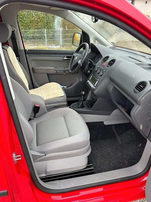 Gebraucht VW Caddy Life 102 PS (75 kW) 2009 Rot Van / Kleinbus