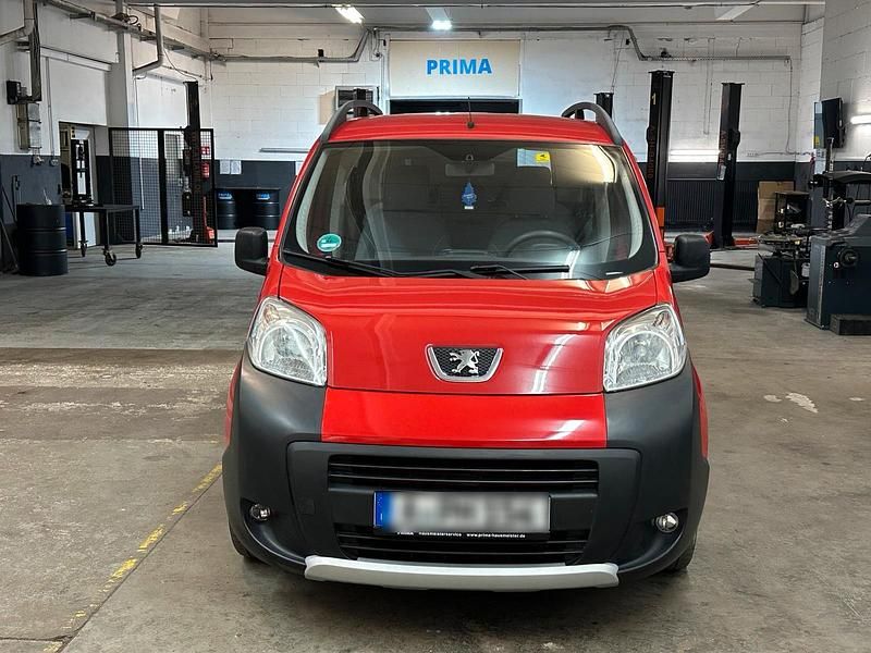 Gebraucht Peugeot Bipper 75 PS (55 kW) 2010 Rot Van / Kleinbus