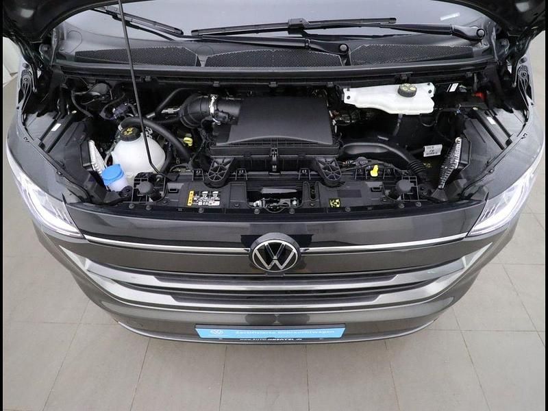 Gebraucht VW T7 Style 150 PS (110 kW) 2025 Graphite dust Van