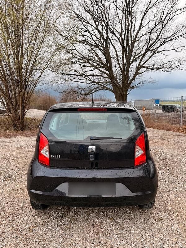 Gebraucht Seat Mii 75 PS (55 kW) 2012 Schwarz Kleinwagen