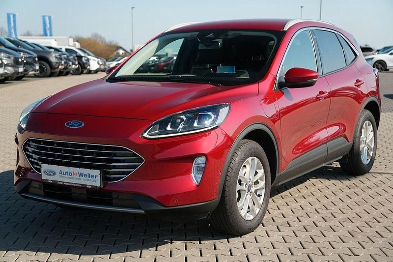 Gebraucht Ford Kuga Titanium 224 PS (164 kW) 2022 Rot SUV