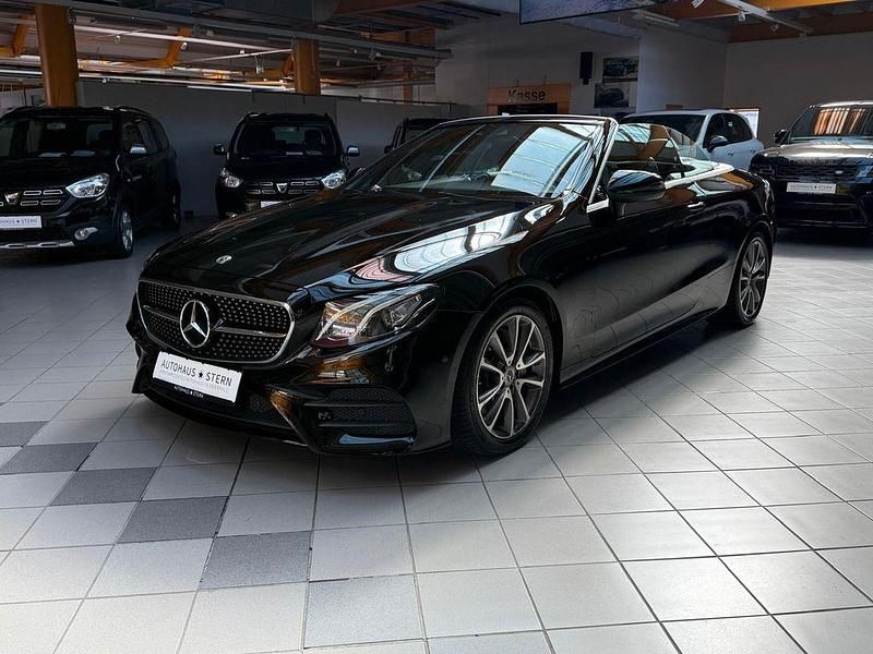 Gebraucht Mercedes E220 AMG line 194 PS (142 kW) 2019 Schwarz Cabrio