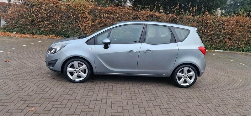 Gebraucht Opel Meriva 101 PS (74 kW) 2010 Grau Van / Kleinbus
