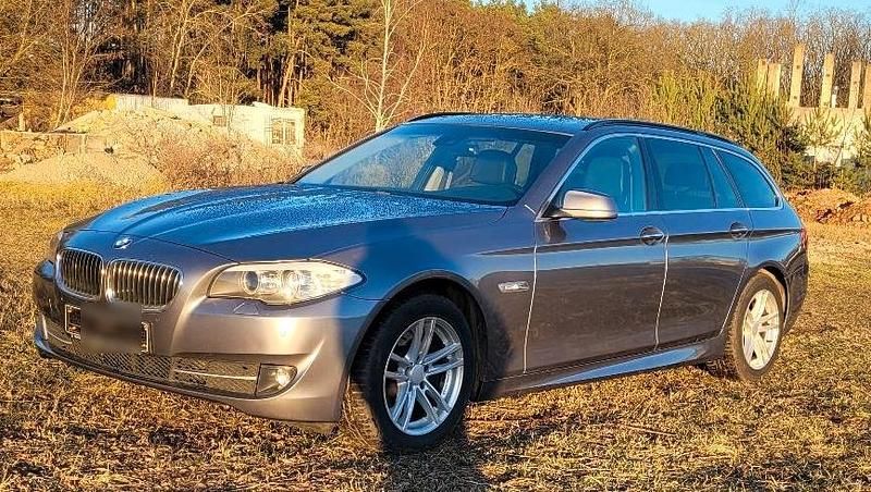 Gebraucht BMW 523 204 PS (150 kW) 2010 Grau Kombi