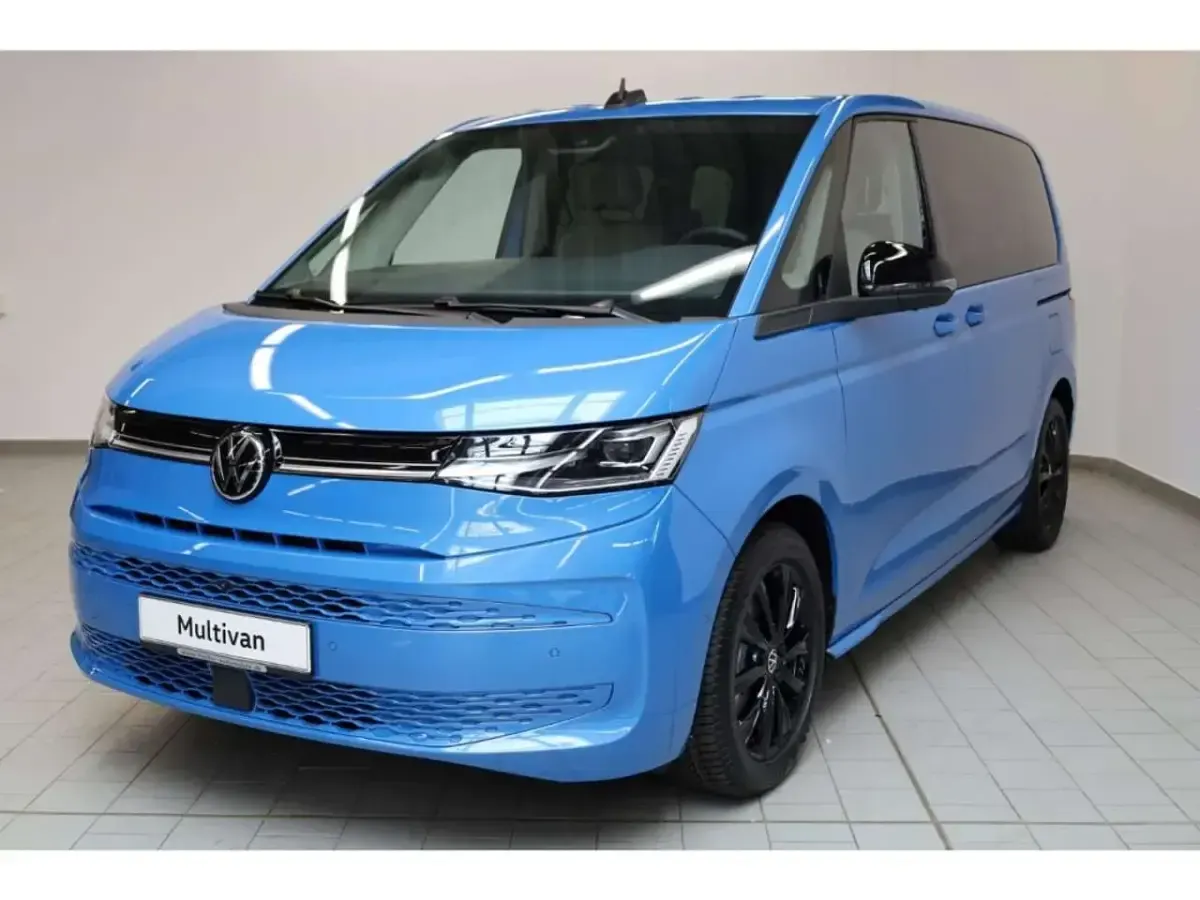 Neu VW Multivan Goal 150 PS (110 kW) 2026 Blau Van / Kleinbus