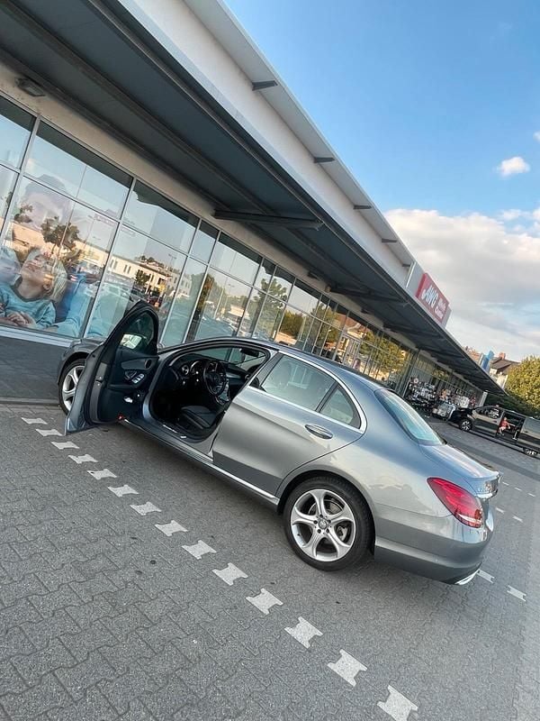 Gebraucht Mercedes C220 170 PS (125 kW) 2016 Grau Limousine