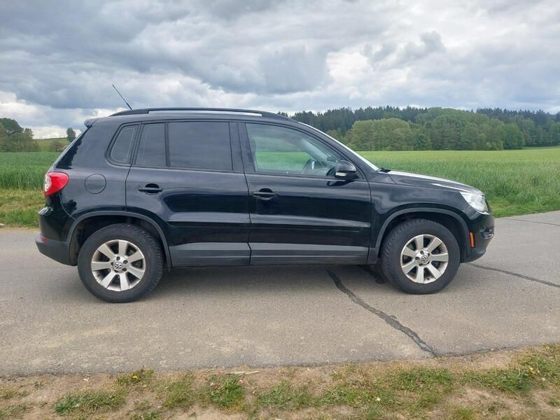 Schwarz Gebraucht 2008 VW Tiguan SUV | 6.700 € - Bild 1/4