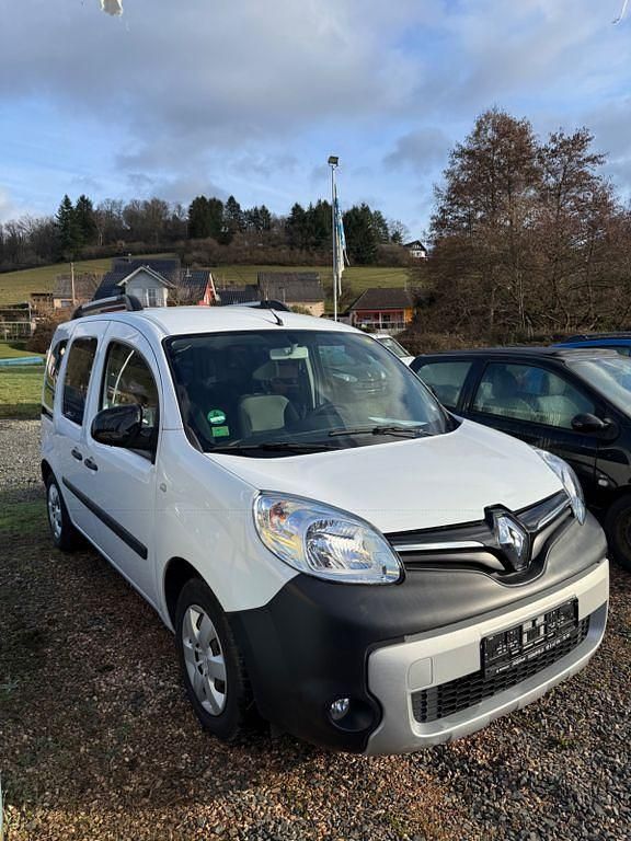 Second-hand Renault Kangoo 110 CP (80 kW) 2017 Alb Monovolum