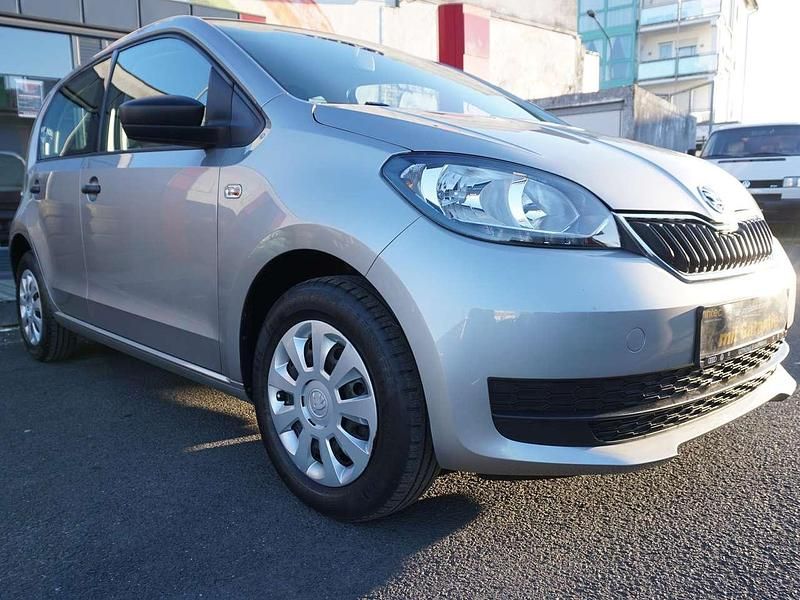 Gebraucht Skoda Citigo Active 60 PS (44 kW) 2018 Tungstensilber Kleinwagen