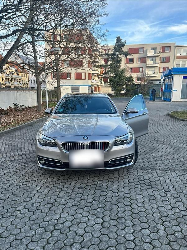 Second-hand BMW 525 218 CP (160 kW) 2014 Andere farben Break
