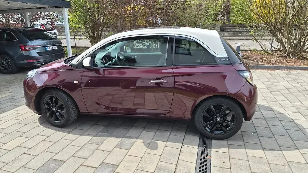 Używany Opel Adam Glam 87 KM (63 kW) 2018 Czerwony Hatchback