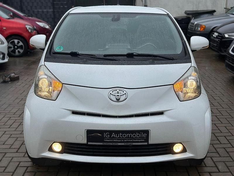 Gebraucht Toyota iQ 68 PS (50 kW) 2009 Weiß Kleinwagen