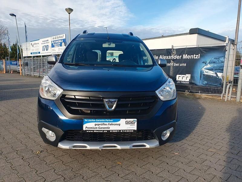 Gebraucht Dacia Dokker Stepway 116 PS (85 kW) 2017 Blau Van / Kleinbus