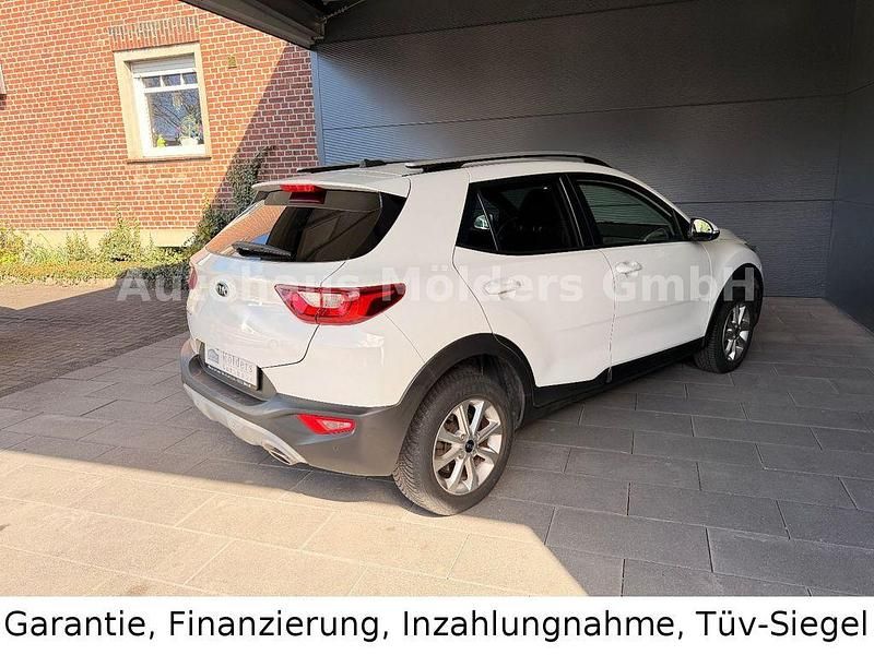 Gebraucht Kia Stonic Vision 84 PS (61 kW) 2018 Weiß SUV