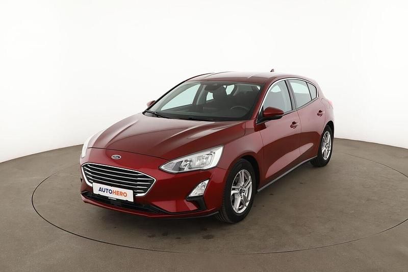 Gebraucht Ford Focus Cool & Connect 101 PS (74 kW) 2019 Rot Limousine