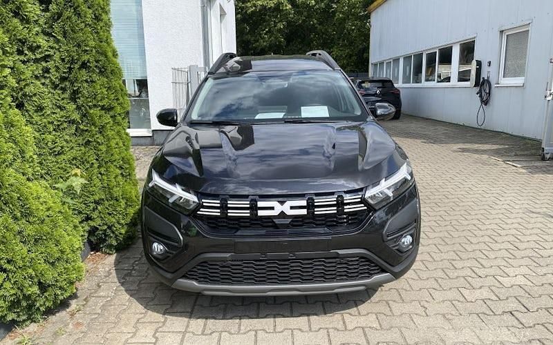 Neu Dacia Jogger Expression 101 PS (74 kW) 2026 Schwarz Van / Kleinbus