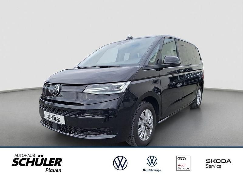 Gebraucht VW Multivan Basis 150 PS (110 kW) 2023 Deep black perleffekt Van