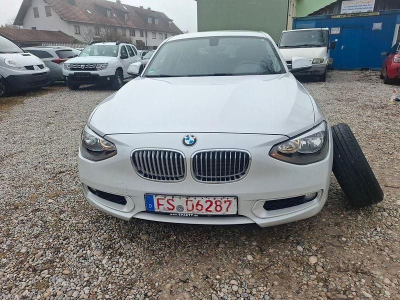 Gebraucht BMW 116 136 PS (100 kW) 2011 Weiß Kleinwagen