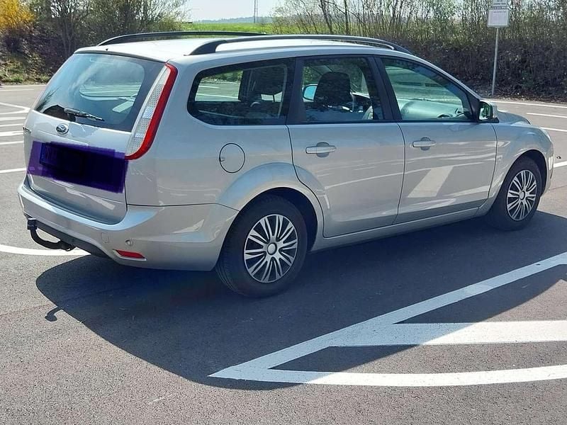 Usata Ford Focus Style 101 CV (74 kW) 2008 Argento Station wagon