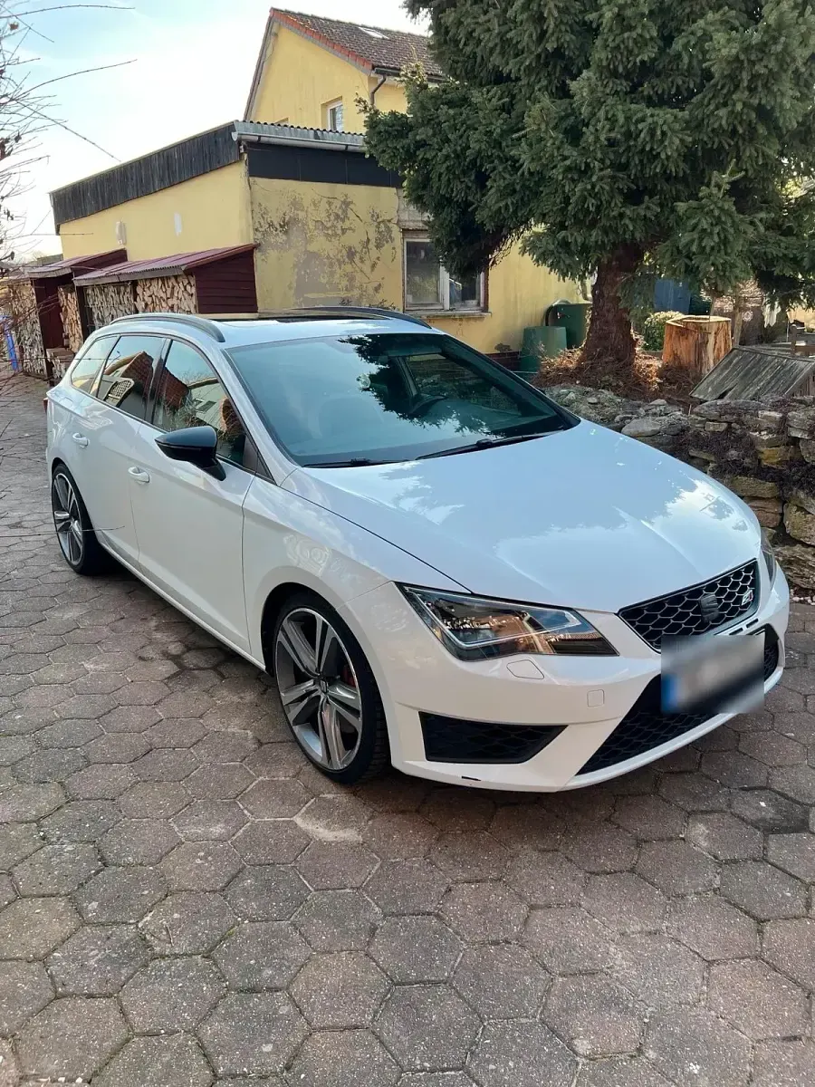 Second-hand Seat Leon ST CUPRA 290 CP (213 kW) 2016 Alb Break