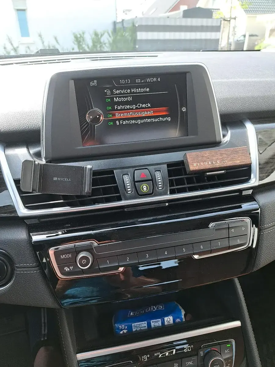 Gebraucht BMW 218 150 PS (110 kW) 2016 Silber Kombi