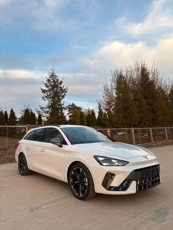 Gebraucht Cupra Leon 150 PS (110 kW) 2025 Weiß Kombi