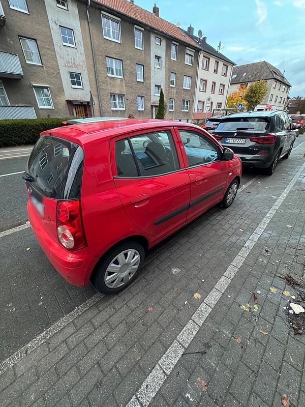 Gebraucht Kia Picanto 68 PS (50 kW) 2008 Rot Kleinwagen
