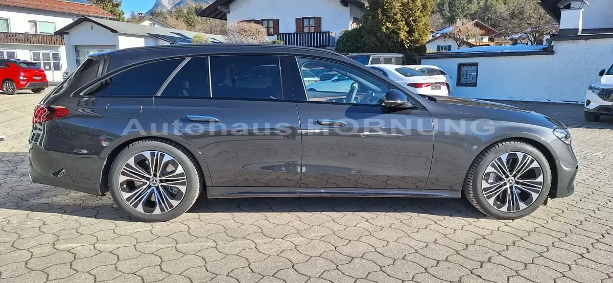 Gebraucht Mercedes E300 AMG 197 PS (144 kW) 2026 Metalliclack graphitgrau Limousine