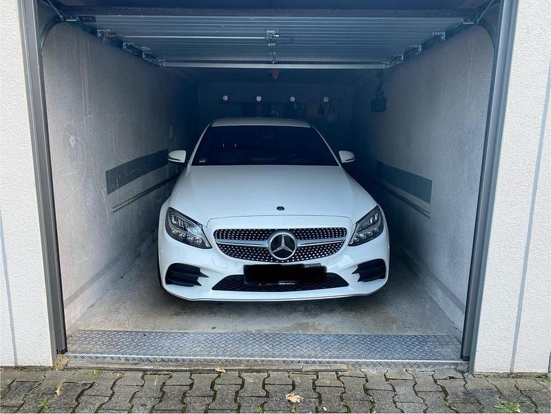 Weiß Gebraucht 2020 Mercedes C220 AMG line Kombi | 26.000 € (Fairer Preis) - Bild 1/4