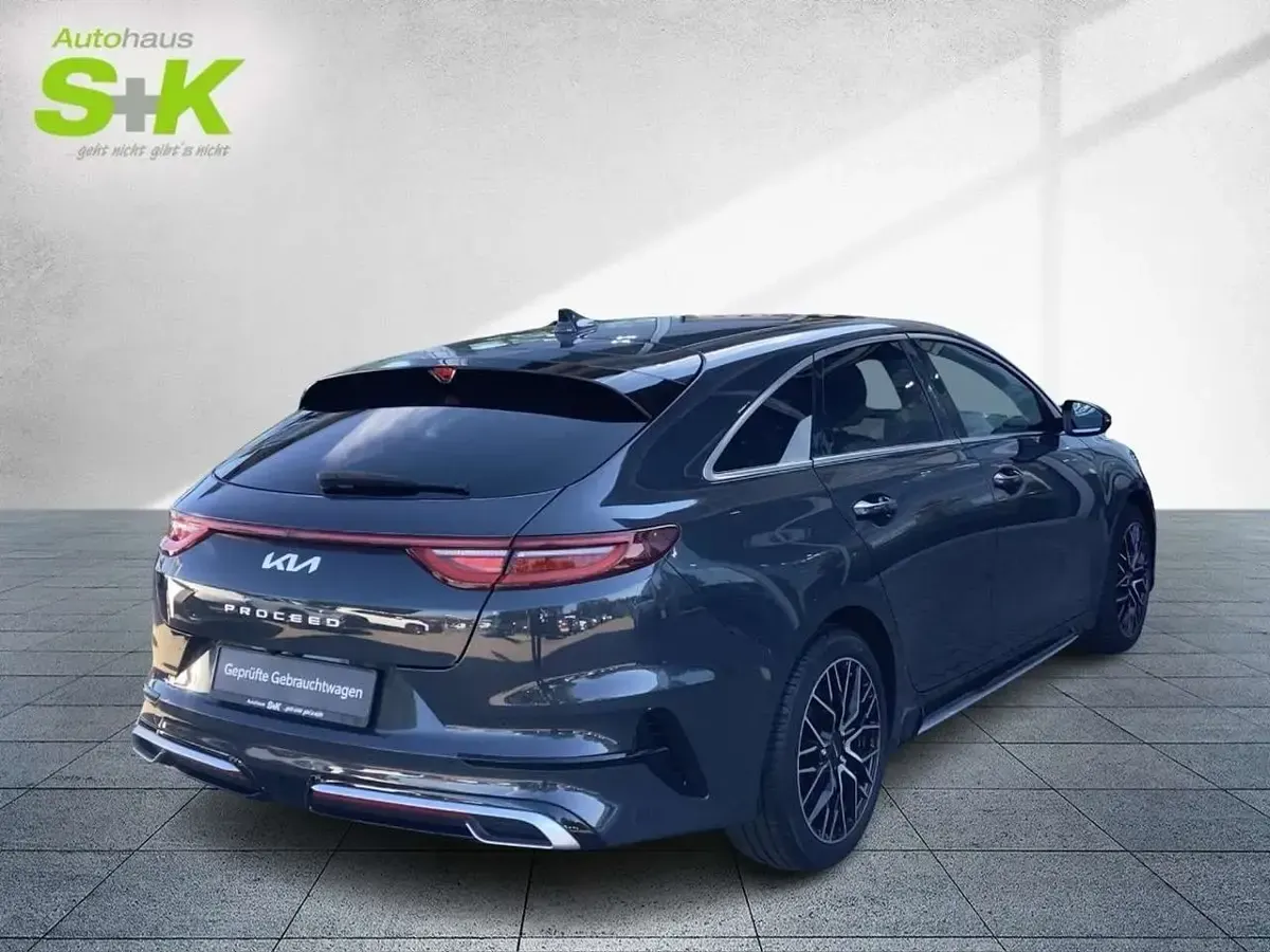 Gebraucht Kia ProCeed GT-Line 160 PS (117 kW) 2022 (h8g) pentametal met. (grau) Kombi