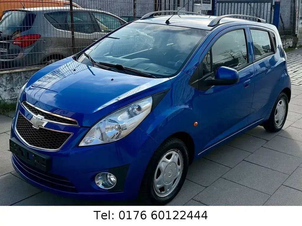 Second-hand Chevrolet Spark LS 82 CP (60 kW) 2010 Albastru Hatchback