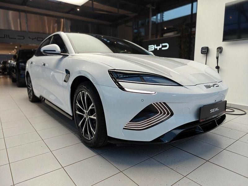 Neu BYD Seal Comfort 169 kW (231 PS) 2026 Weiß Limousine