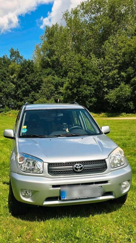 Silber Gebraucht 2004 Toyota RAV4 SUV | 4.100 € (Fairer Preis) - Bild 1/4