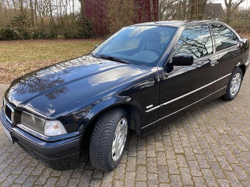 Gebraucht BMW 316 105 PS (77 kW) 2000 Schwarz Limousine