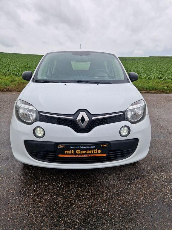Weiß Gebraucht 2016 Renault Twingo Life Kleinwagen | 3.470 € (Guter Preis) - Bild 1/4