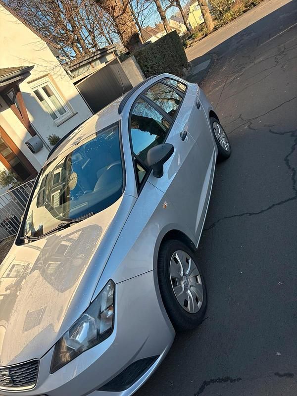 Gebraucht Seat Ibiza ST Style 95 PS (69 kW) 2016 Silber Kombi