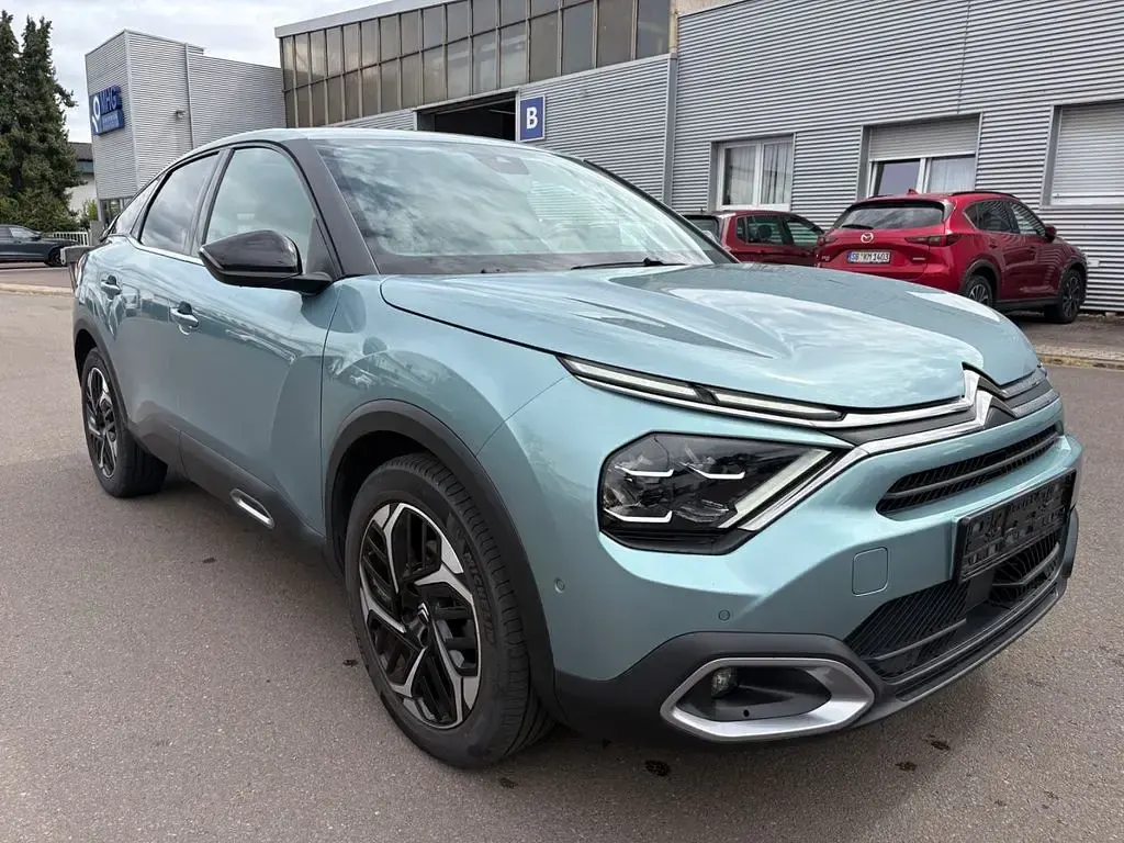 Gebraucht Citroën C4 Shine 131 PS (96 kW) 2024 Blau SUV