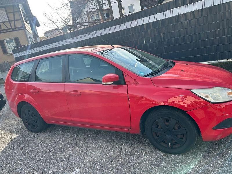 Gebraucht Ford Focus Cabriolet 101 PS (74 kW) 2009 Rot Cabrio