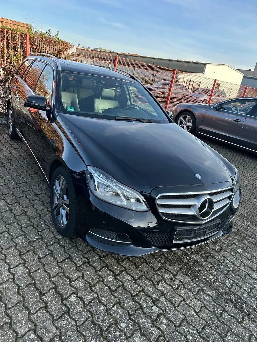 Usata Mercedes E250 204 CV (150 kW) 2014 Nero Station wagon