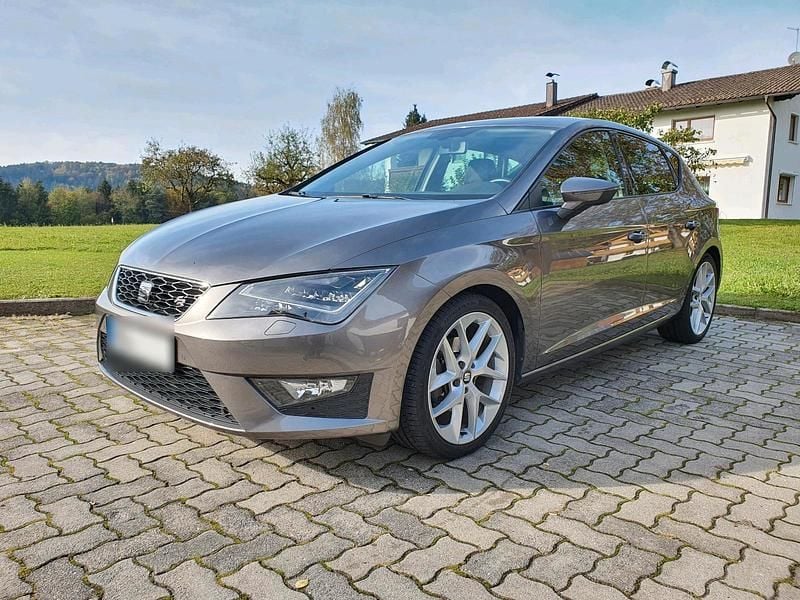 Gebraucht Seat Leon FR 150 PS (110 kW) 2015 Grau Limousine