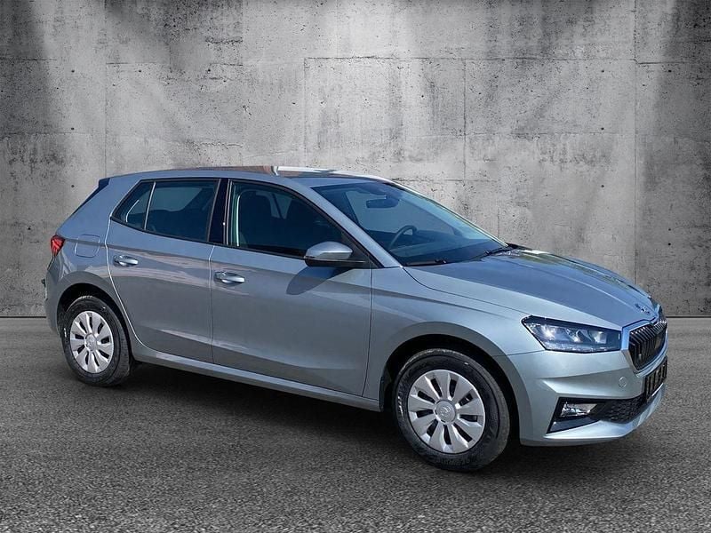 Nowe Skoda Fabia 116 KM (85 kW) 2026 Srebrny Hatchback