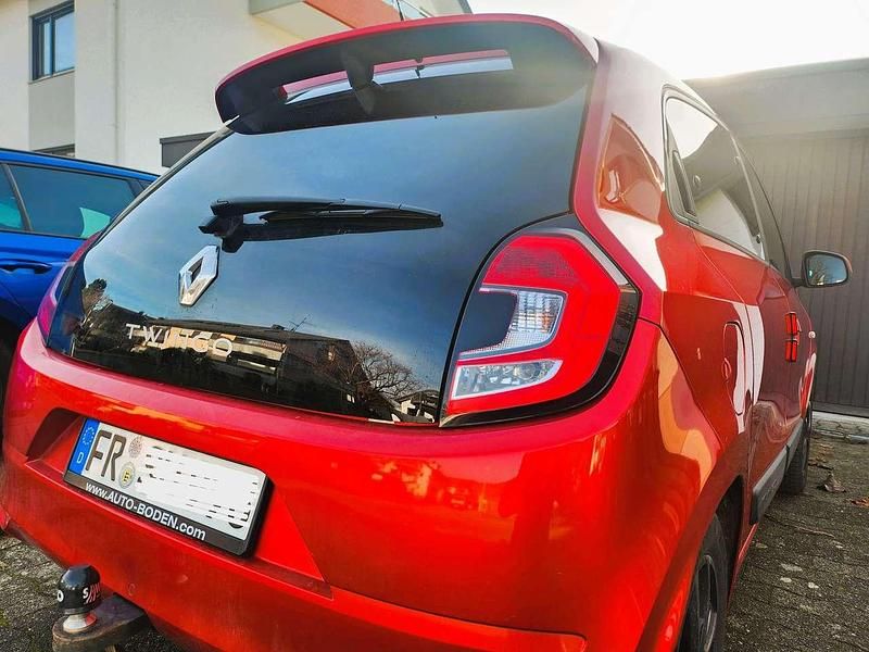Gebraucht Renault Twingo Intens 90 PS (66 kW) 2019 Rot Kleinwagen