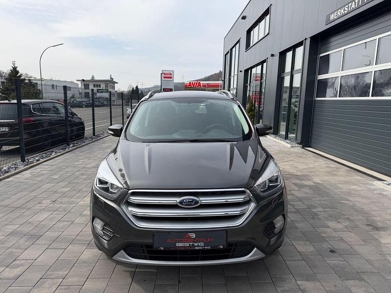 Gebraucht Ford Kuga Cool & Connect 150 PS (110 kW) 2018 Grau SUV