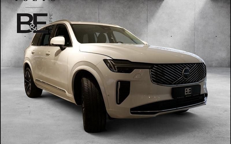 Neu Volvo XC90 Plus 455 PS (334 kW) 2026 Weiß SUV