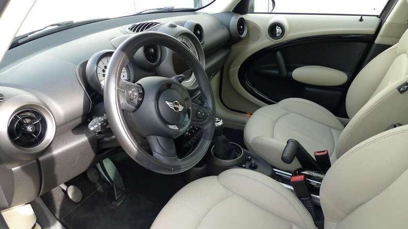 Braun Gebraucht 2011 Mini Cooper D Countryman SUV | 7.490 € (Fairer Preis) - Bild 1/4