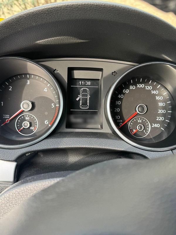 Gebraucht VW Golf VI 140 PS (102 kW) 2011 Weiß Kleinwagen