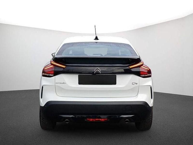 Gebraucht Citroën C4 Feel 131 PS (96 kW) 2023 Weiß Limousine